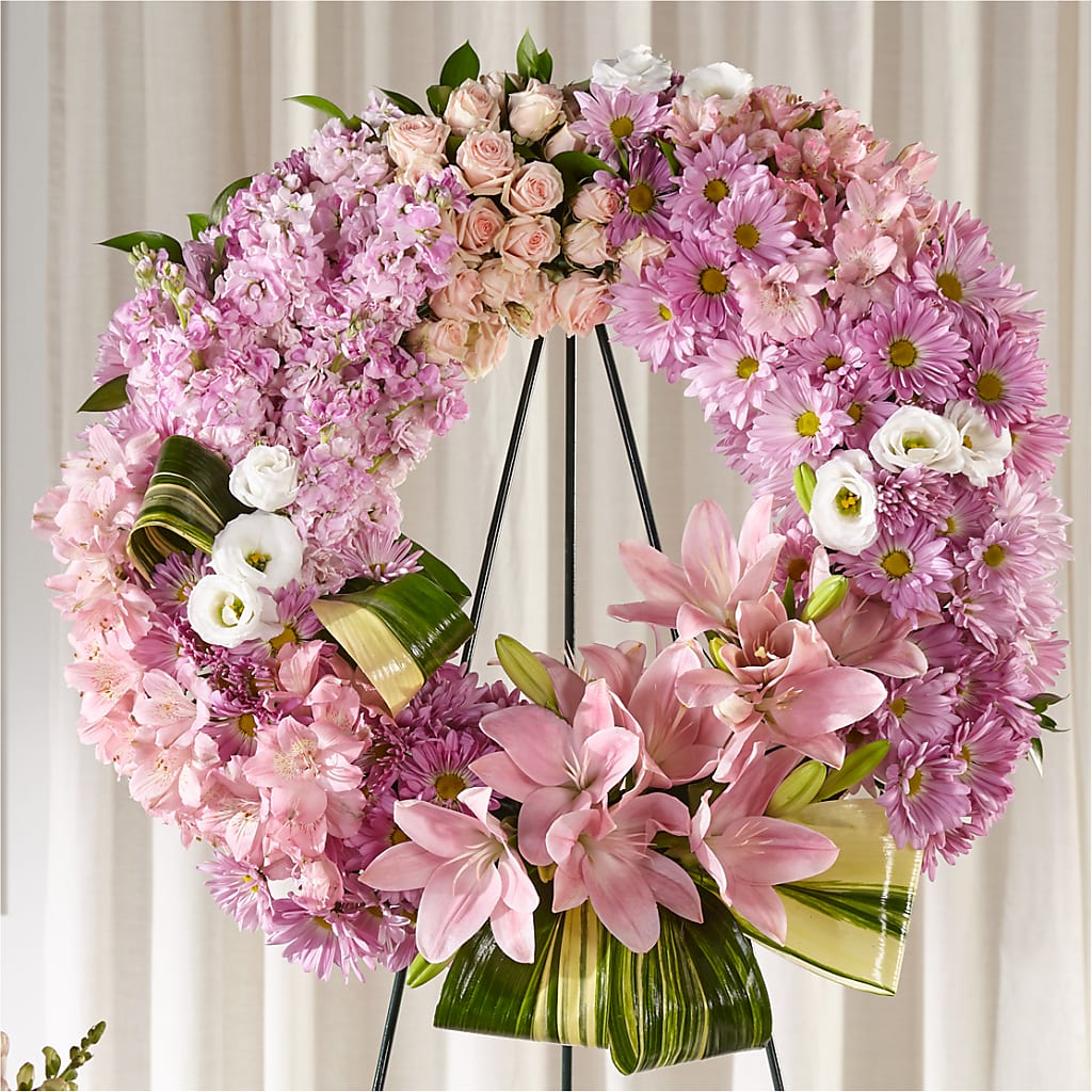 Gift of Warmth Wreath – Evans-king Floral, Forty Fort PA