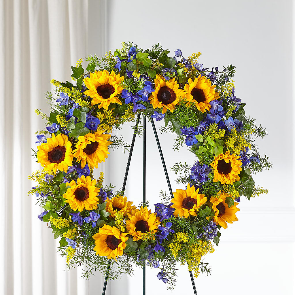 Bright Rays Wreath – Evans-king Floral, Forty Fort PA