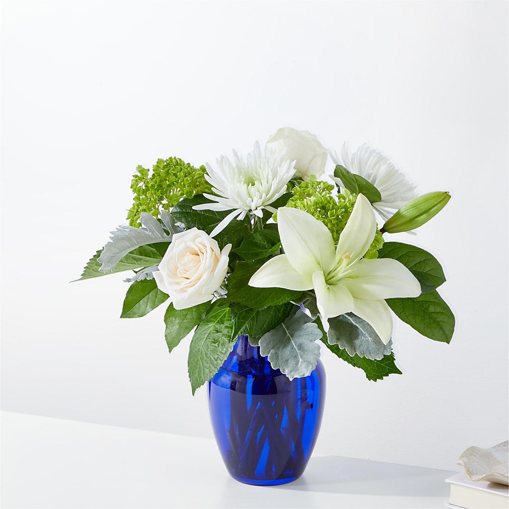 Snowy Dreams Bouquet – Evans-king Floral, Forty Fort PA