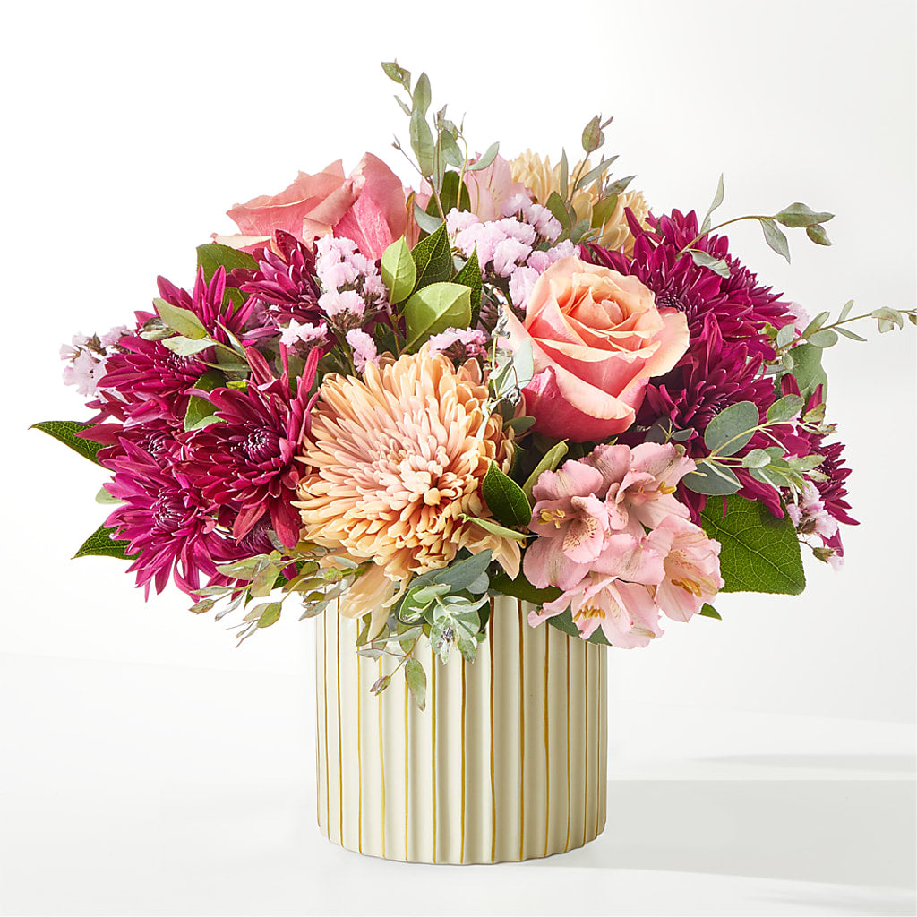Berry Cobbler Bouquet with Ivory Vase – Evans-king Floral, Forty Fort PA