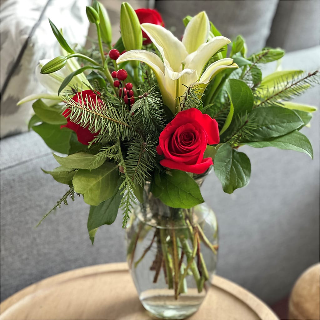 Sparkling Snowflakes Bouquet –  Evans-king Floral, Forty Fort PA