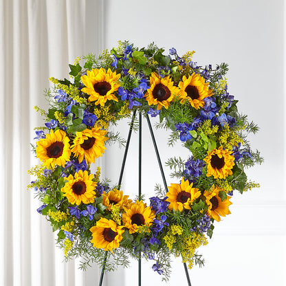 Bright Rays Wreath –  Evans-king Floral, Forty Fort PA
