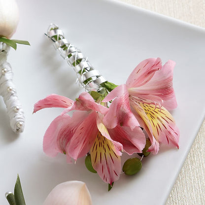 Pink Peruvian Lily Boutonniere –  Evans-king Floral, Forty Fort PA