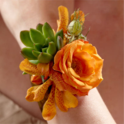 Irresistible Love Wrist Corsage –  Evans-king Floral, Forty Fort PA